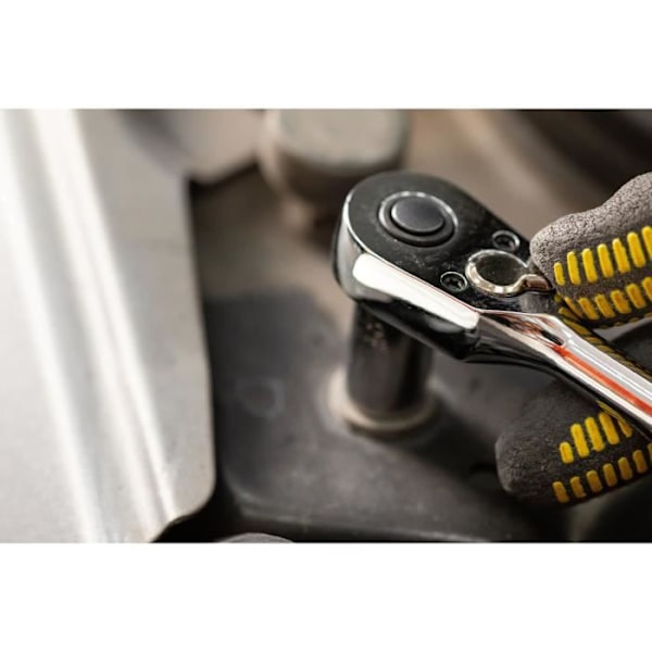 STANLEY RATCHET 72 TEETH - 1/4 + 10 SOCKETS - 11 ST
