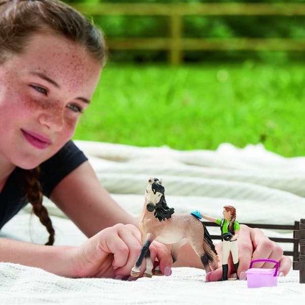 Skötselset för andalusiska hästar, schleich-set med 9 delar inklusive 1 schleich-häst ingår, barnfigurset