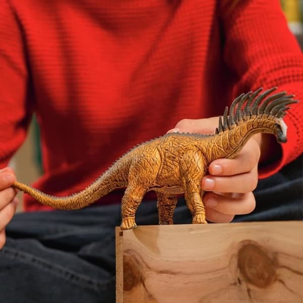 Figurin - SCHLEICH - Bajadasaurus - Dinosaurier - För barn från 5 år och uppåt - Utomhusbruk