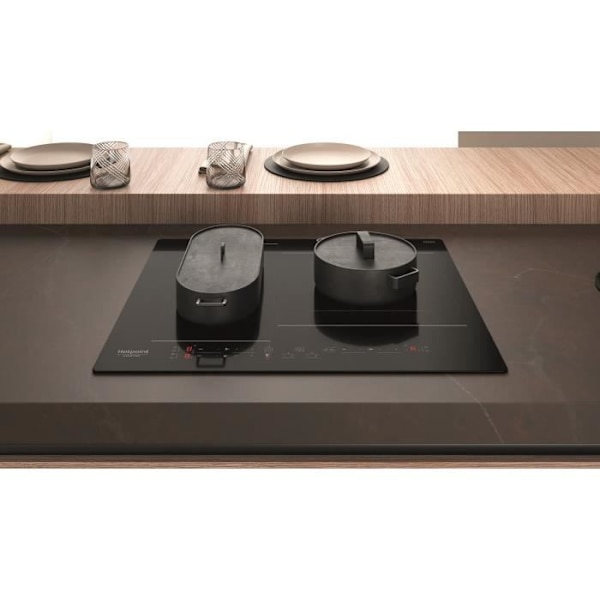 HOTPOINT HB2760BNE - Induktionshäll - 3 zoner - totalt 7200W - L 59 cmX D 51 cm - Svart