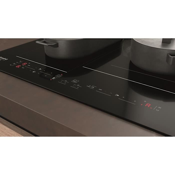 HOTPOINT HB2760BNE - Induktionshäll - 3 zoner - totalt 7200W - L 59 cmX D 51 cm - Svart