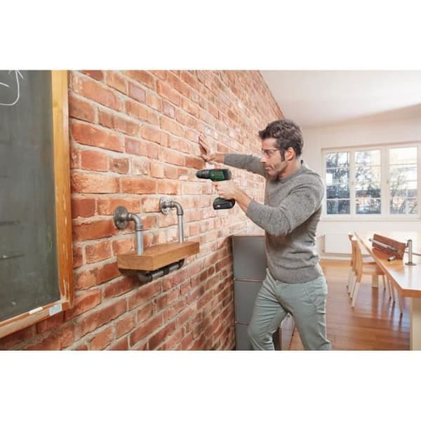 BOSCH slagborr - UniversalImpact 18 2 batterier 1,5 Ah låda