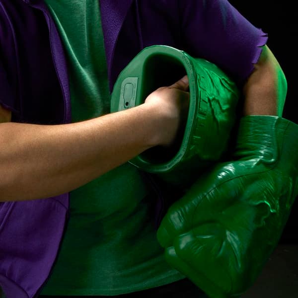 AVN LEGENDS PREMIUM RPLY (HULK FISTS)