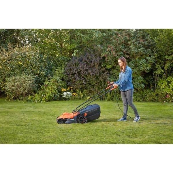BLACK & DECKER Slåttermaskin 34cm 1400W - Cykelhandtag BEMW461BH