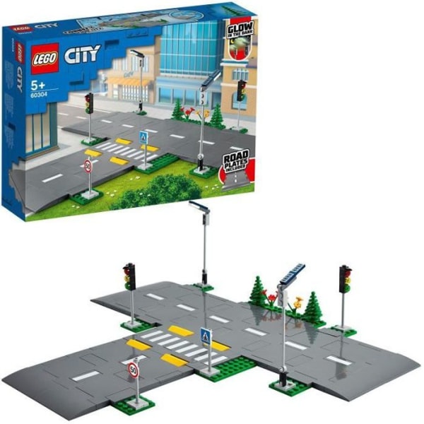 LEGO City 60304 Korsning att montera, City konstruktionsspel med paneler och vägar som ska monteras för pojke eller flicka
