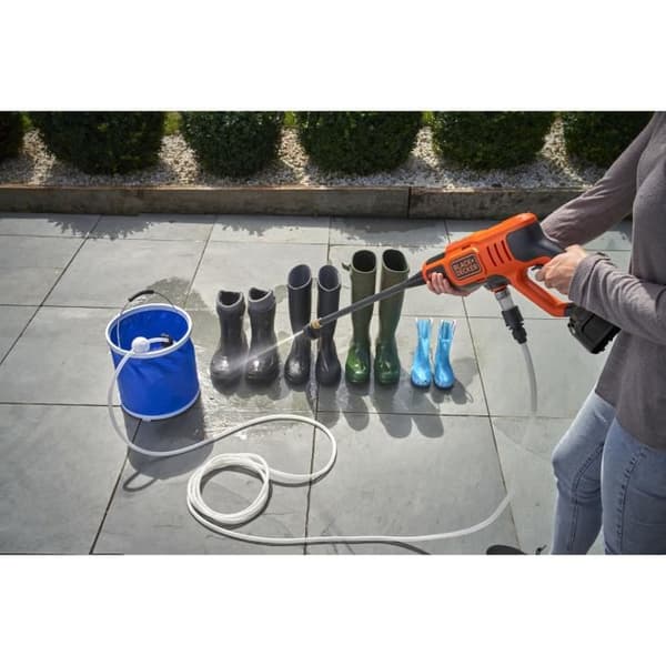 BLACK + DECKER BCPC18B-XJ 18V LITHIUM Sladdlös högtryckstvätt 24 bar - utan batteri