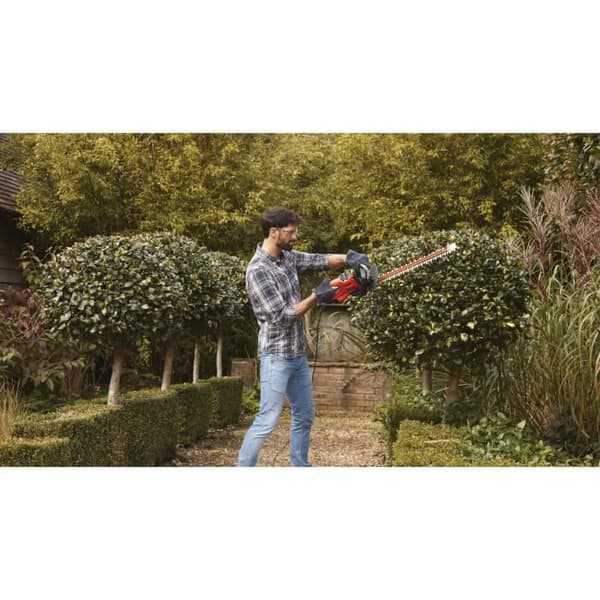 BLACK & DECKER 50cm 500W häcksax - Med sågblad BEHTS301