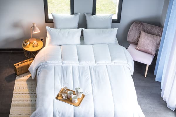 Påslakan - 260 x 240 cm - BLANReVE - 4 säsonger - 420 g/m² - Vit