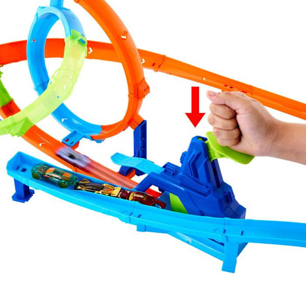HW CYKLON LOOPING TRACK