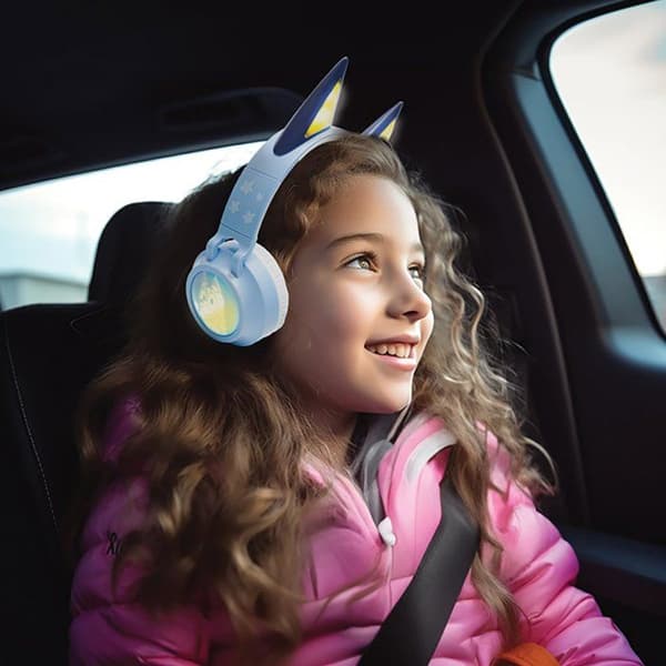 LEXIBOOK - Hopfällbara Bluetooth- och trådbundna hörlurar med lysande 3D-design och volymbegränsare