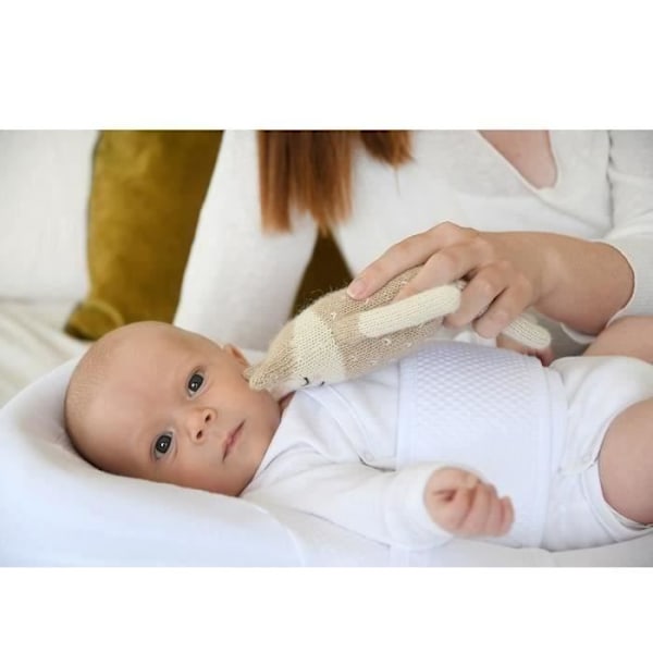 Rött slott/ Cocoonababy- Vit bomullsblomma