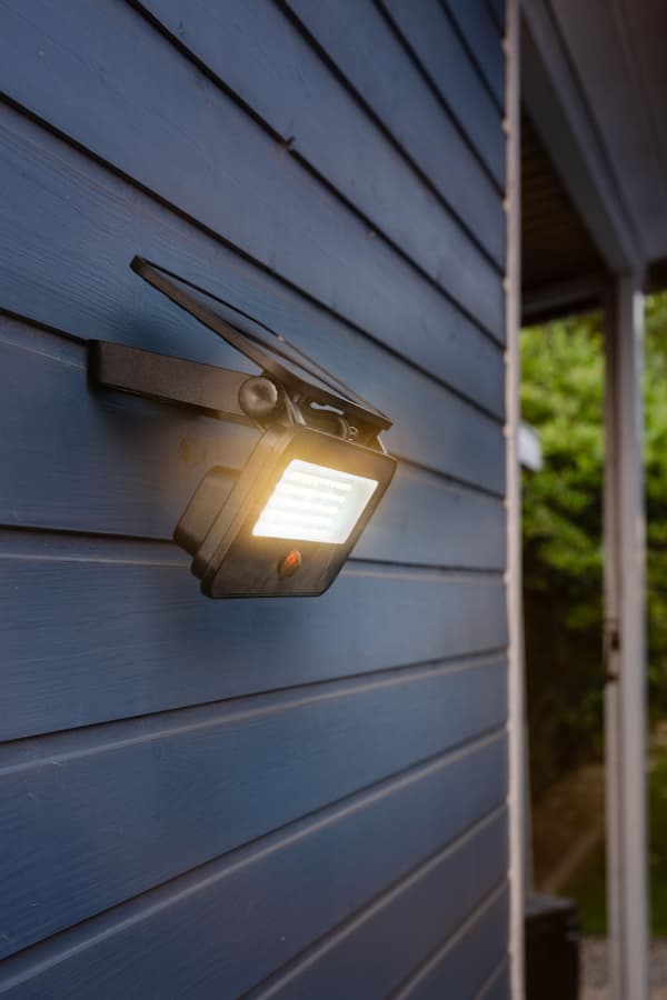 Väggmonterad solcellsspotlight - GALIX - G2610 - Mycket ljusstark - Rörelsesensor - 1200 lumen