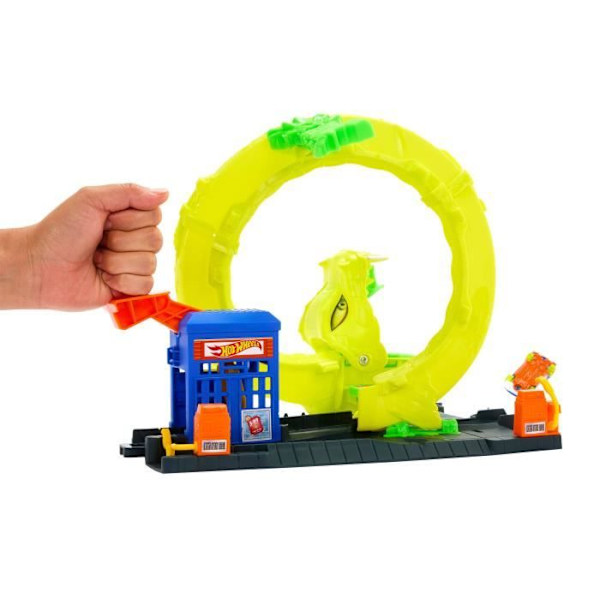 Hot Wheels - Loopande ormset med gjuten bil - Hot Wheels - JBM63