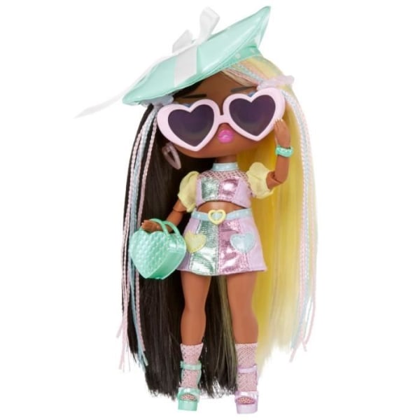LOL Surprise Tweens S4 Doll - Darcy Blush doll 17 cm - Surprise tillbehör