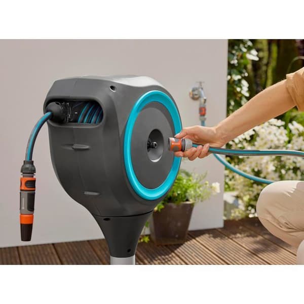 Automatisk slangupprullare för terrass - GARDENA - RollUp - S - Blå - Längd 15 m - Slang 13 mm