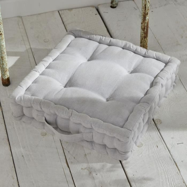 Golvkudde - TODAY - CHARME - Slub x Chambray x Constance Broderi - 40 x 40 x 10 cm