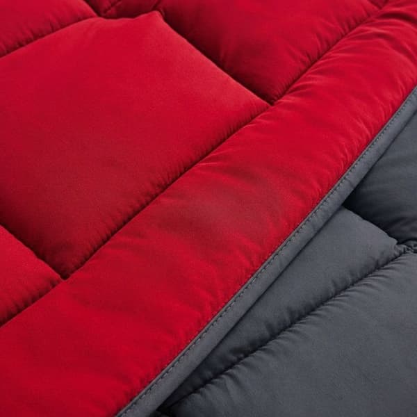 HUDSON Lightweight Microfiber Duvet 200g / m² 240x260cm Grå & Röd