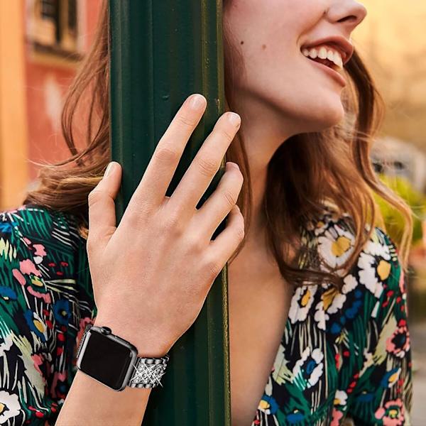 Bling Bands Kompatibel med Apple Watch Band 38mm 40mm 41mm 42mm 44mm 45mm iWatch Serie 7/6/5/4/3/2/1/SE, Elegant Smycke Metallarmband Justerbart Black 38mm/40mm/41mm
