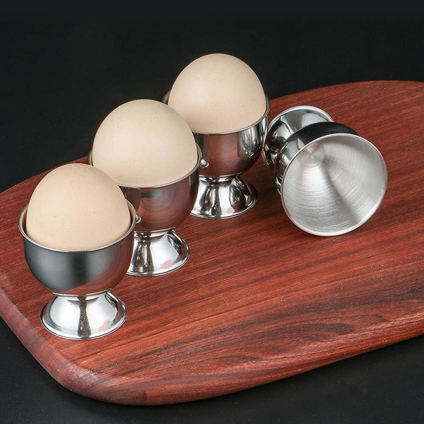 Set med 4 äggkoppar i rostfritt stål för restaurangkök