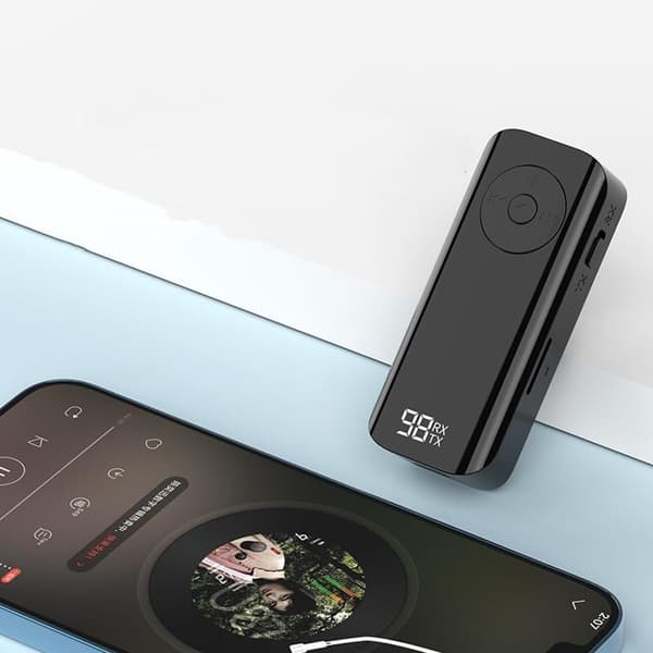 Bluetooth-senderstik Bluetooth-adapter 2-i-1 Bluetooth 5.3-sender og -modtagerstik 3,5 mm med display og reversclipsdesign