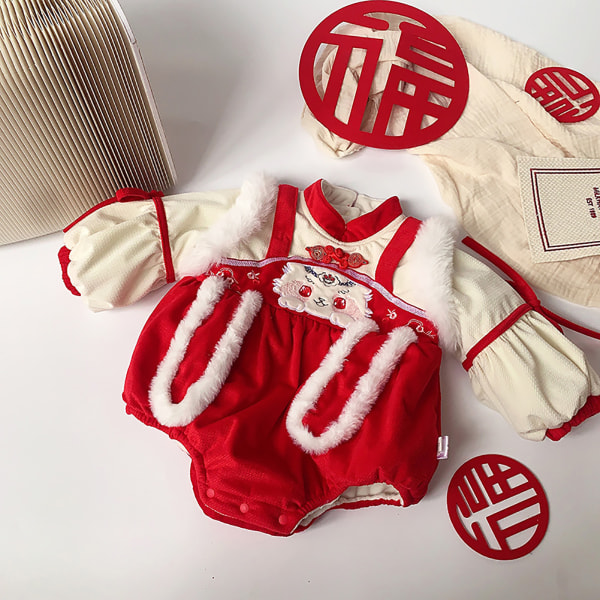 Baby Jumpsuit Söt kinesisk stil Stativ krage Bomull Mjuk Varm Baby One Piece Outfit för vinter Kort 31,5 tum