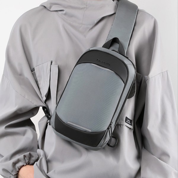 Crossbody-väska för män Multifunktionell vattentät ryggsäck utomhus