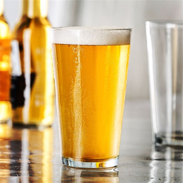 Ölmugg i glas, amerikansk bred mun lämplig för öljuice