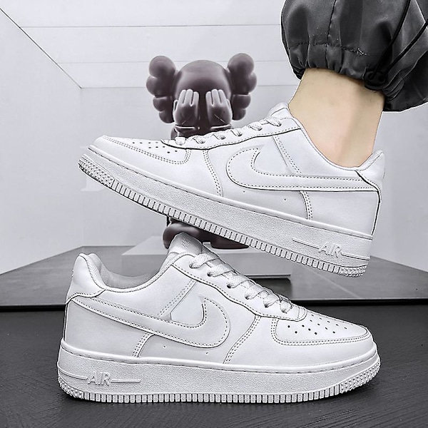 Män Sneakers Andas Kvinnor Skateboard Skor Löpning WhiteRed 38