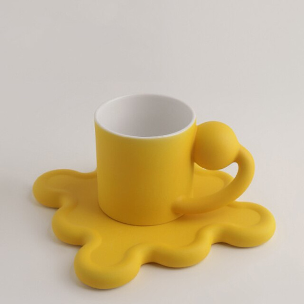 250ml Creative Planet Mugg Med Oregelbunden Tallrik Nordic