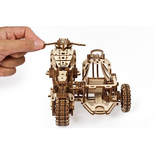 Ugears - Puinen Scrambler UGR-10 -moottoripyörä, jossa sivuvaunu 380 kappaletta