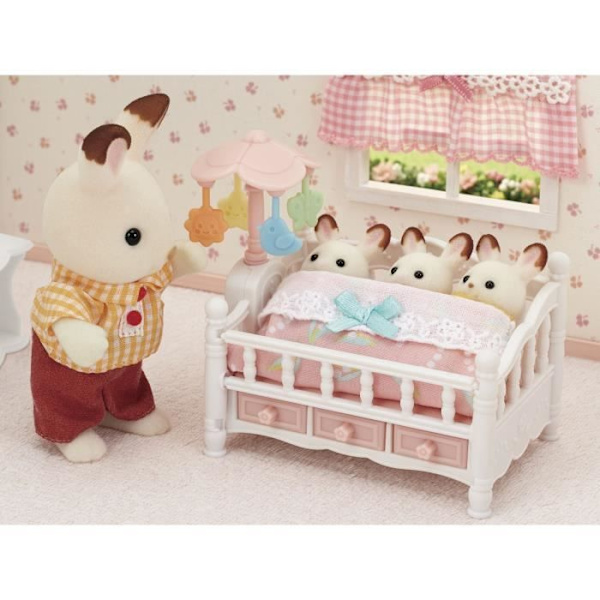SYLVANIAN PERHEET Lasten sänky ja kännykkä - Kylä Flerfärgad