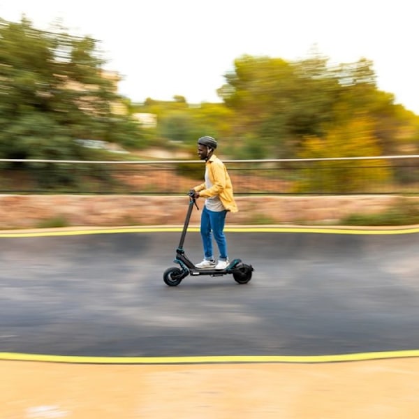 Cecotec Elektrisk Scooter Bongo Z City Series. 1000 W, Dynamisk Dobbeltarmsophæng med SXƧ-teknologi, Rækkevidde op til 50 km, 10'
