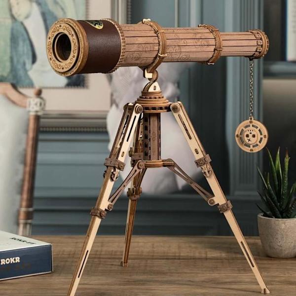 ROBOTIME monokulært træteleskop - 3D-modelsæt til at samle - Gavelegetøj til børn - skala 1:1 Naturligt træ og dekorativt læder.