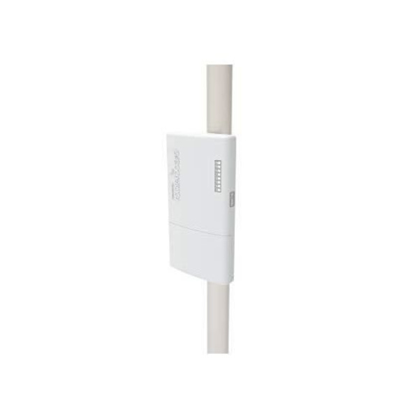 Mikrotik PowerBox Pro -reititin yhdistää Gigabit Ethernet Whiten