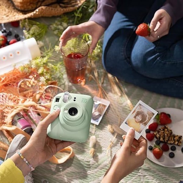 Kohdennustukamera - Fujifilm - Instax Mini 12 - Minttuvihreä - Sisäänrakennettu salama - Selfiepeili GRØN