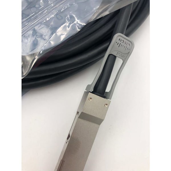 InfiniBand-kabel - CISCO - QSFP-100G-CU5M= - 5 m - 100 Gbit/s - Grå