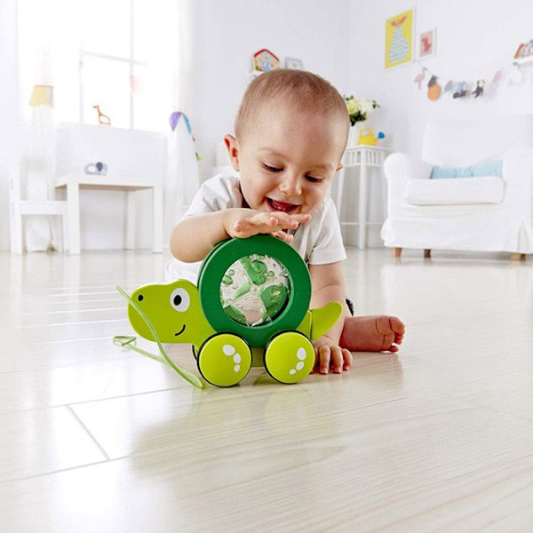 Hape - Grøn Tito Pull Toy Ljusgrön