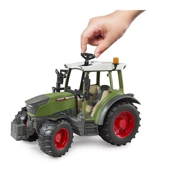 Fendt Vario 211 traktor - BRUDER - Kompakte mål - Legetøj til børn fra 3 år og derover Grön