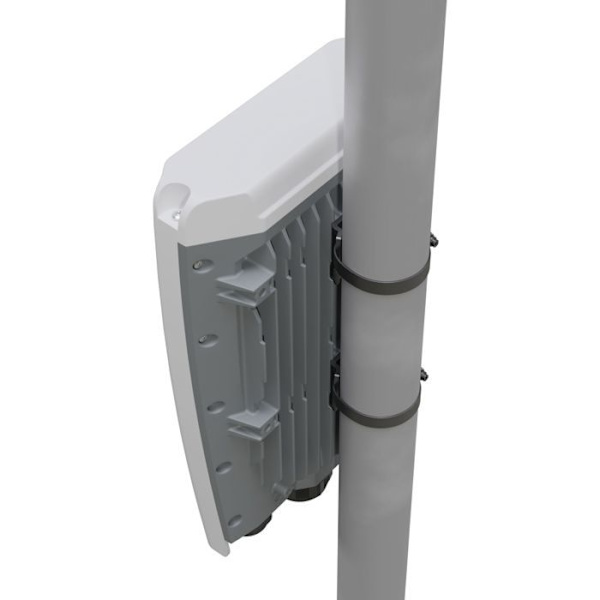 MikroTik CRS504-4XQ-OUT Valkoinen
