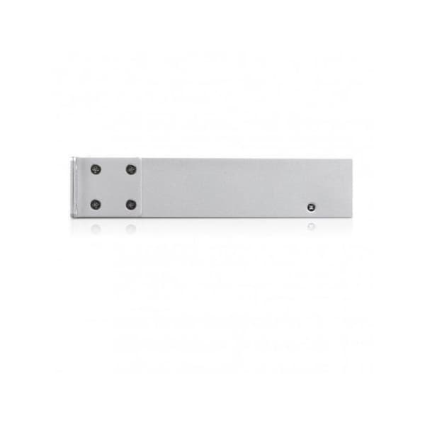 UbiQuiti USW-24-POE Switchar