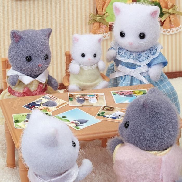 Miniuniversumi - SYLVANIALAISET PERHEET - Persiakissavauva - Keltainen - Sekalaiset - 3 vuotta+ Gul