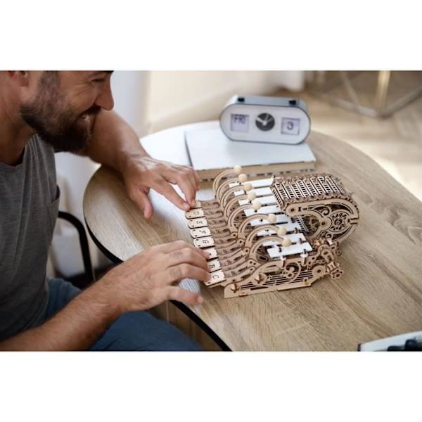 UGEARS DIY musikinstrumentsæt - træmodel til at bygge mekanisk Celesta, spilledåse og xylofon