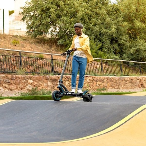 Cecotec Elektrisk Scooter Bongo Z City Series. 1000 W, Dynamisk Dobbeltarmsophæng med SXƧ-teknologi, Rækkevidde op til 50 km, 10'