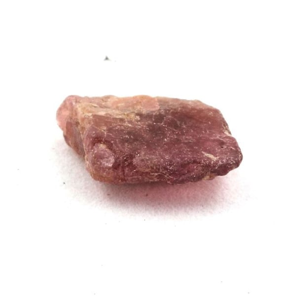Sten og mineraler. Rhodolit granat. 2,39 øre. Zambia.