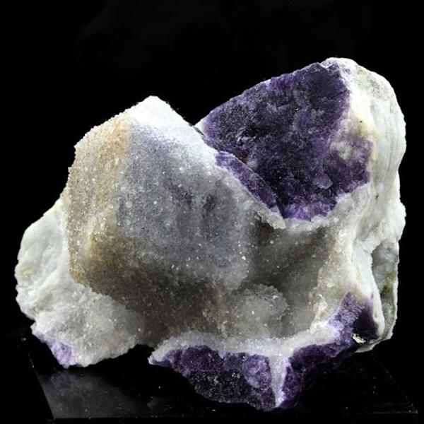 Sten og mineraler. Kvarts, Fluorit. 441,0 øre. Pont des Bouyges, Corrèze, Frankrig.