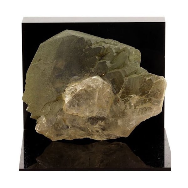 Sten og mineraler. Smoky Gwindel Quartz. 1045,0 øre. Mont-Blanc-massivet, Frankrig.