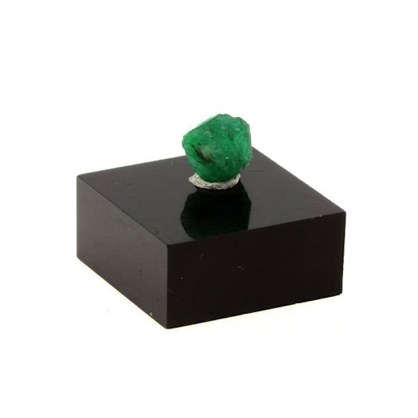 Kivet ja mineraalit. Smaragdi. 1,83 ct. Mingoran smaragdiesiintymä, Swatin alue, Pakistan. Grön