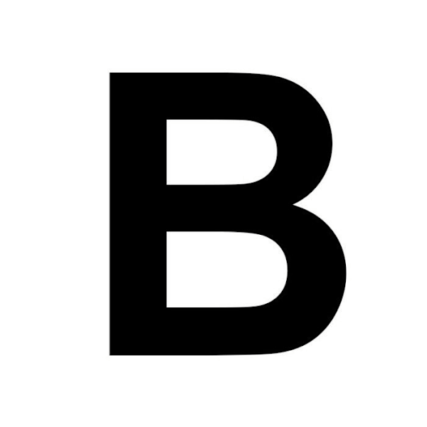 Versal B i MDF-trä för att dekorera - 8 cm kastanj