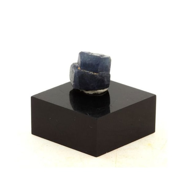 Sten og mineraler. Safir. 6,7 ct. Zazafotsy, Ihorombe, Madagaskar.