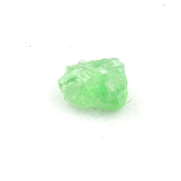 Grenat Tsavorite - Merelani Hills - 0,73 ct - Röd - 6x5x3 mm - Äkthetsintyg Röd